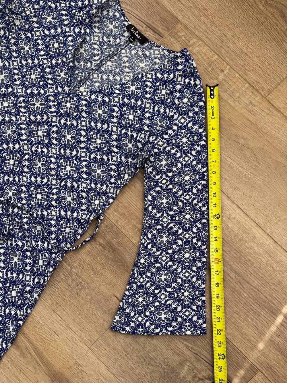 Lulus Blue White Medallion Print Maxi Dress Long Sleeve Boho Size L - Picture 6 of 9